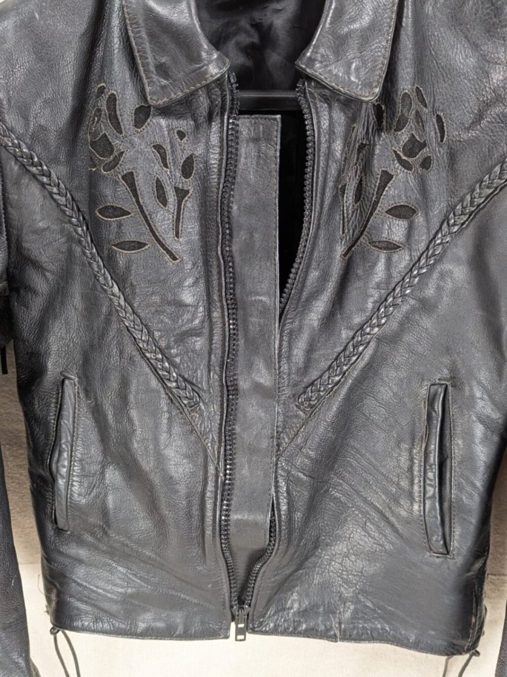 Vintage 1980s-90s Women's Black Leather Motorcycle Jacket Fringe Suede Roses M - Picture 12 of 16